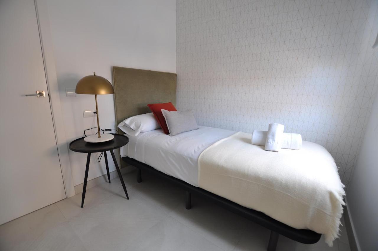 Capuchinos Cathedral Apartments มาลากา ภายนอก รูปภาพ